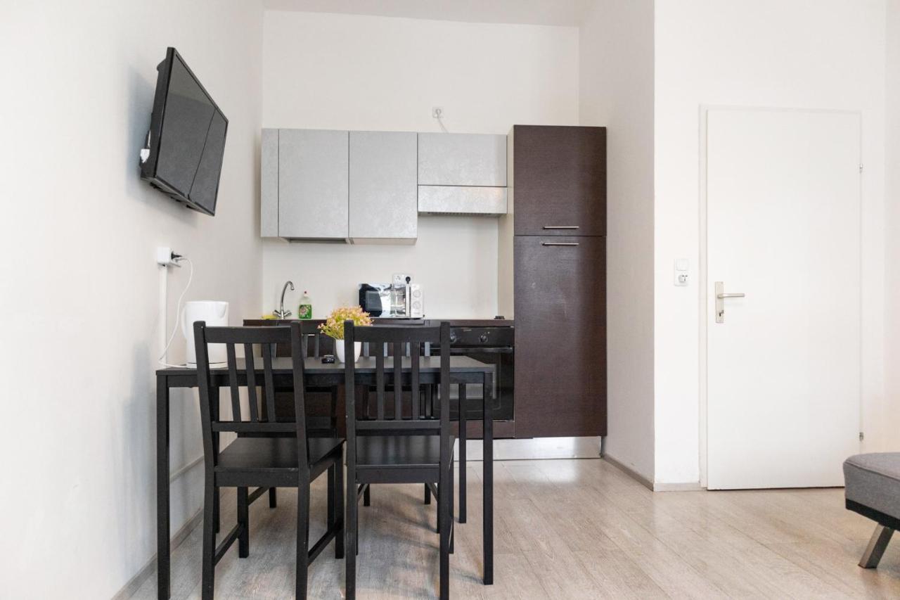 Pleasant 2Br - Perfect For Long Stays Виена Екстериор снимка
